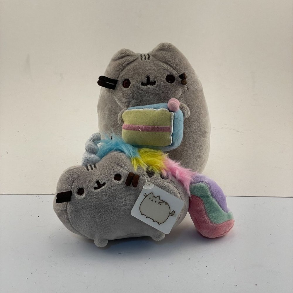 Pusheen 2 mini plush toys cake and unicorn keychain